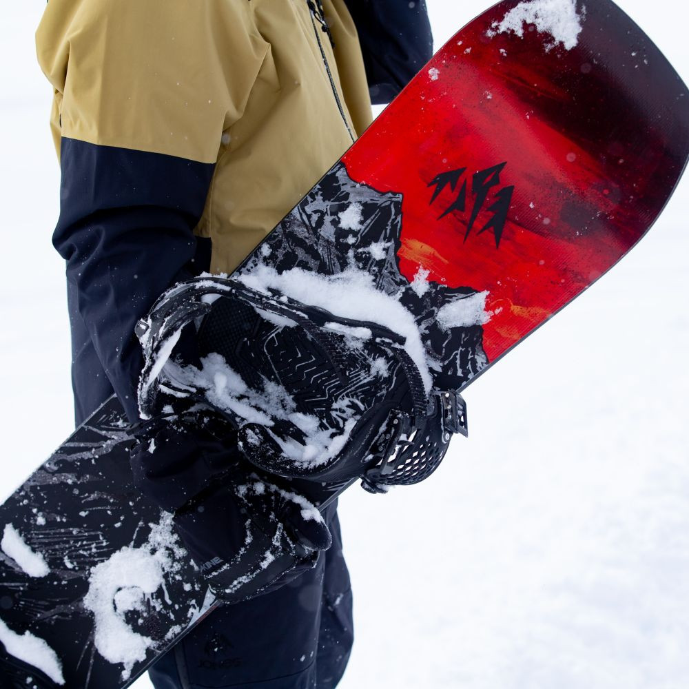 jones snowboards aviator