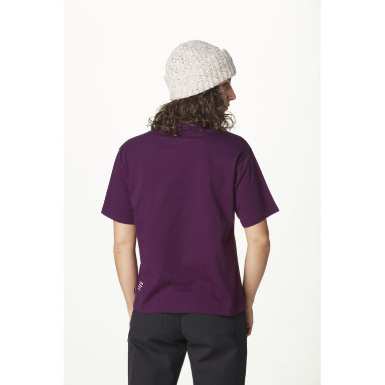 PICTURE25 W KIARRA POCKET TEE