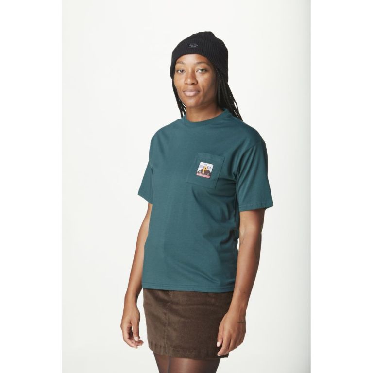 PICTURE25 W KIARRA POCKET TEE